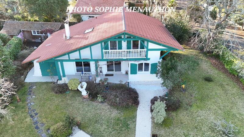 Maison contemporaine - 140 m² - 7 pièces