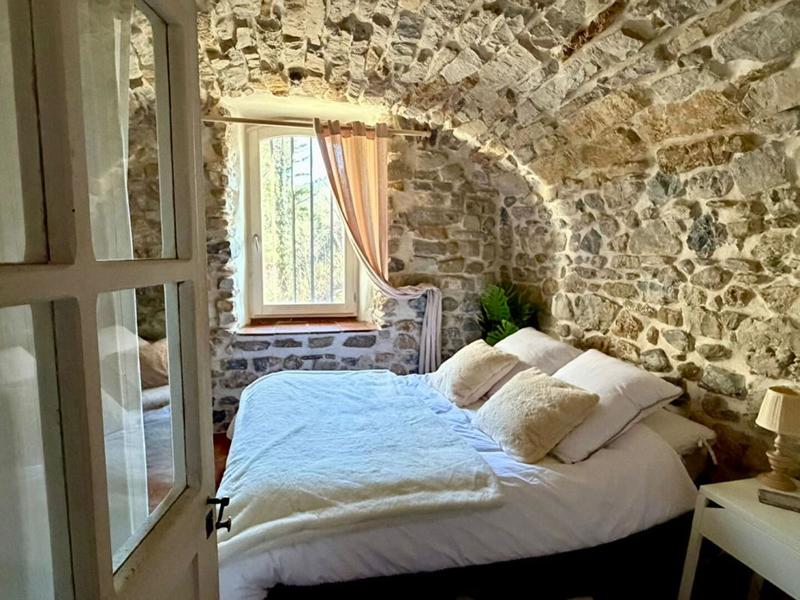 Mas - 523 m² - 15 pièces