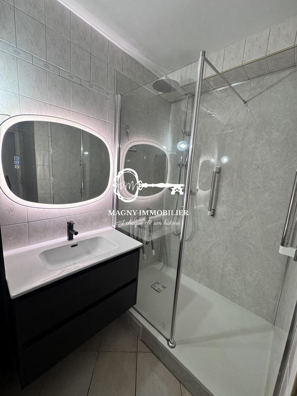 Appartement - 92 m² - 4 pièces