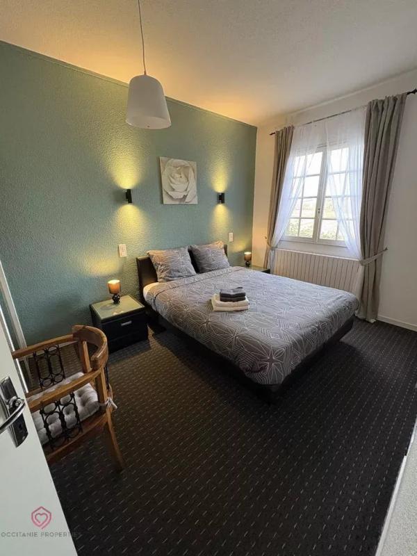 Propriété - 600 m² - 14 pièces