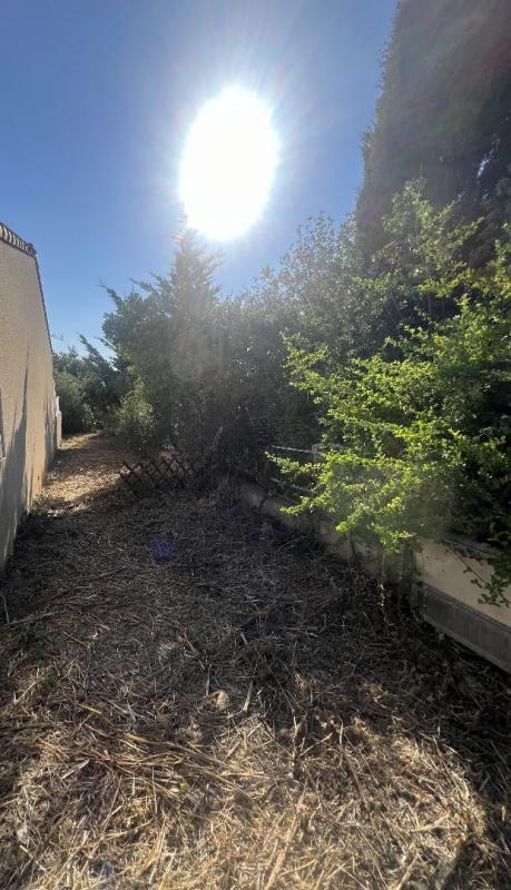 Terrain constructible - 640 m²