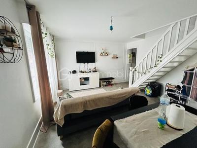 Immeuble - 213 m² - 11 pièces