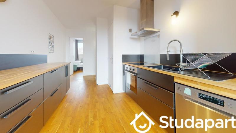 Chambre - 11 m² - 1 pièce