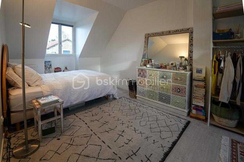 Maison traditionnelle - 153 m² - 6 pièces