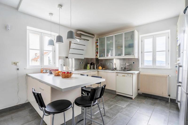 Maison ancienne - 217 m² - 5 pièces