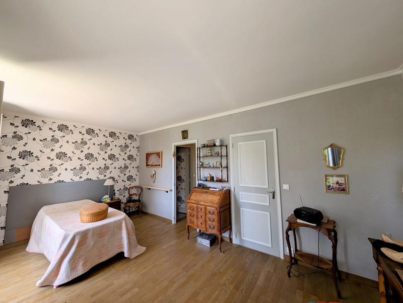 Maison - 146 m² - 7 pièces