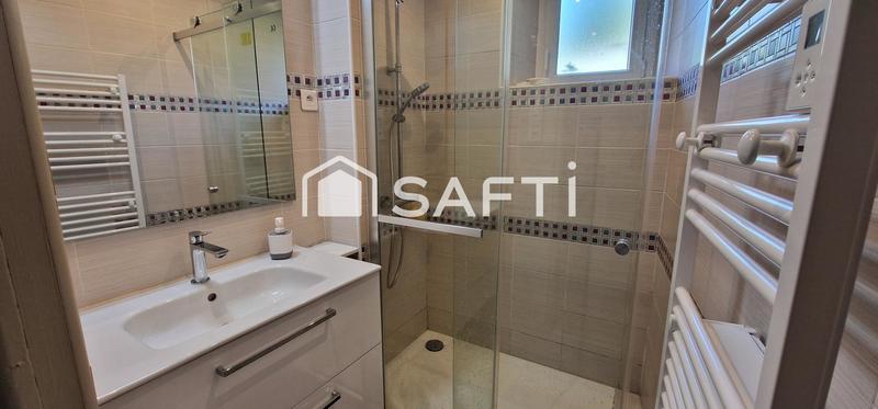 Maison - 215 m² - 11 pièces