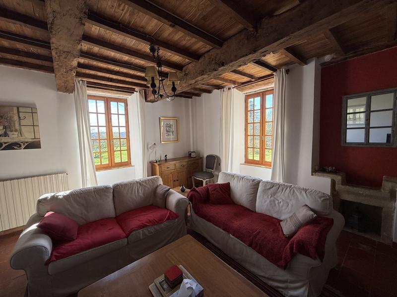 Maison - 205 m² - 7 pièces