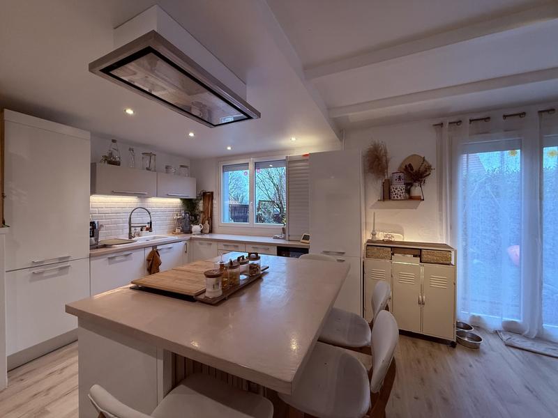 Maison - 130 m² - 6 pièces