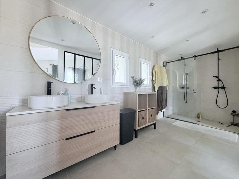 Maison - 150 m² - 7 pièces