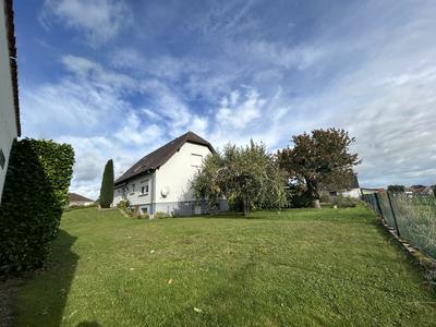 Maison - 207 m² - 9 pièces