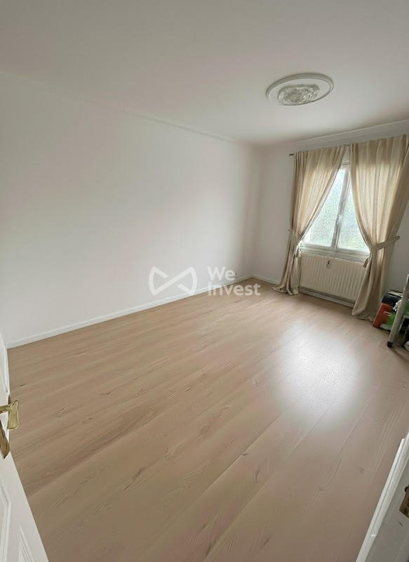 Maison - 254 m² - 12 pièces