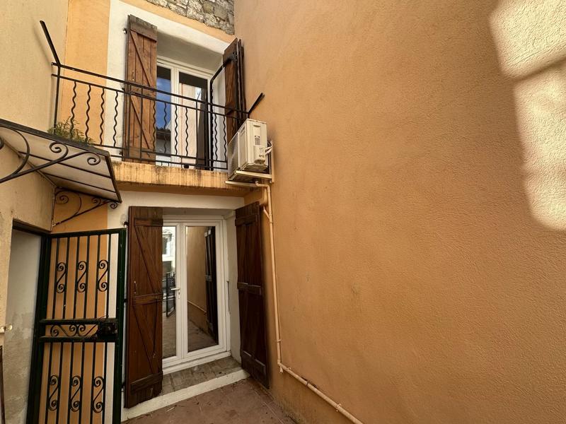 Appartement - 80 m² - 3 pièces