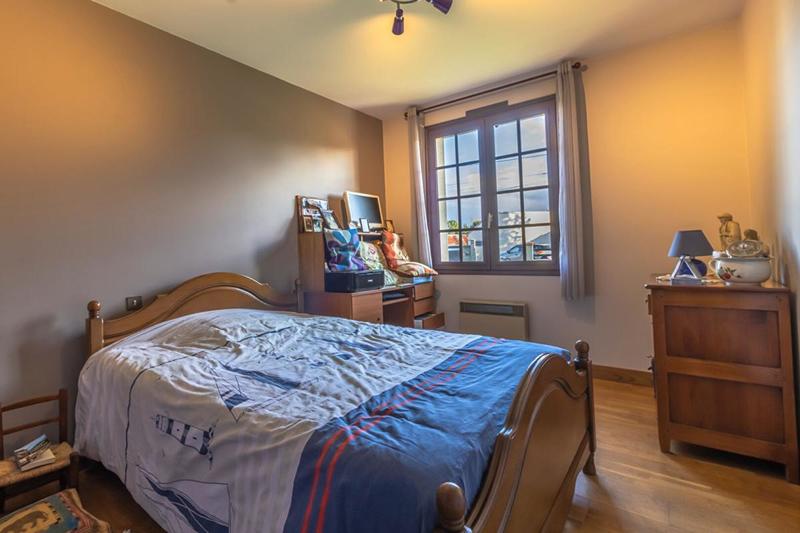 Maison - 137 m² - 6 pièces