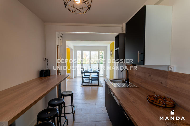 Chambre - 11 m² - 5 pièces