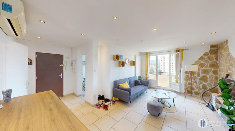 Appartement - 63 m² - 4 pièces