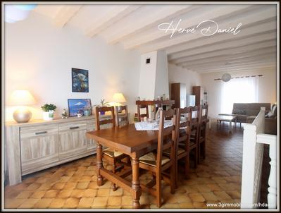 Maison en pierre - 181 m² - 7 pièces