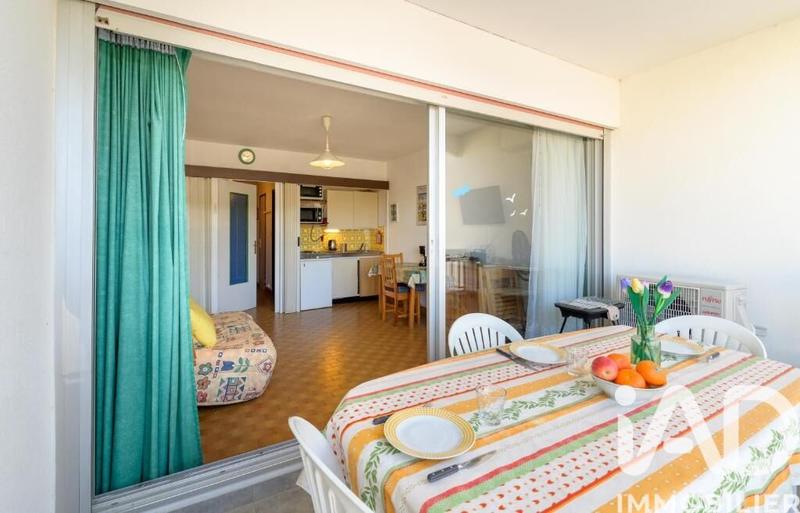 Studio - 25 m² - 1 pièce