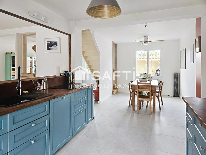 Maison - 180 m² - 8 pièces