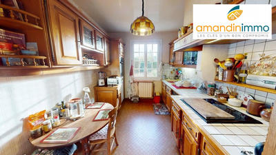 Maison - 172 m² - 8 pièces