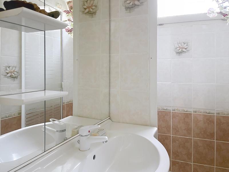 Villa - 180 m² - 6 pièces