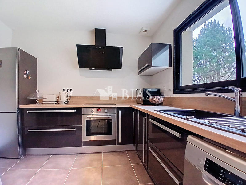 Maison contemporaine - 197 m² - 7 pièces