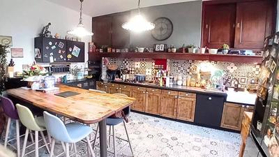 Maison - 335 m² - 6 pièces