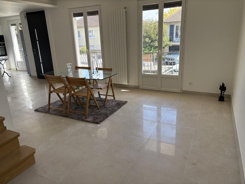 Maison - 135 m² - 6 pièces