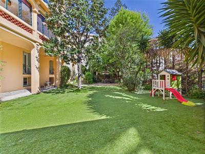 Appartement bourgeois - 193 m² - 4 pièces