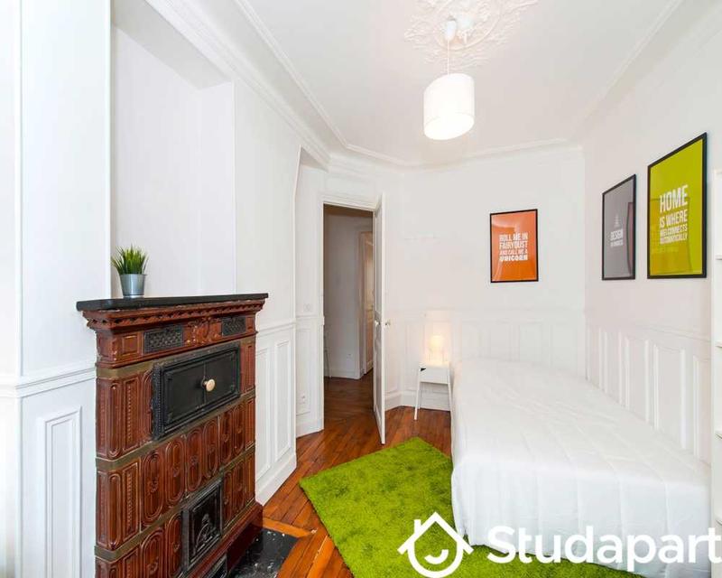 Chambre - 70 m² - 1 pièce