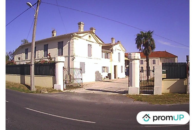 Maison - 320 m² - 10 pièces