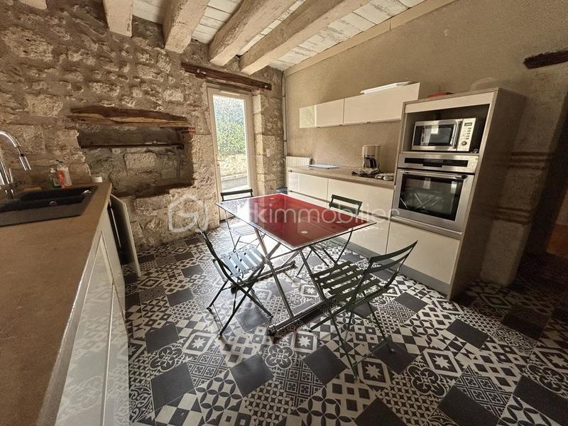 Maison en pierre - 432 m² - 13 pièces