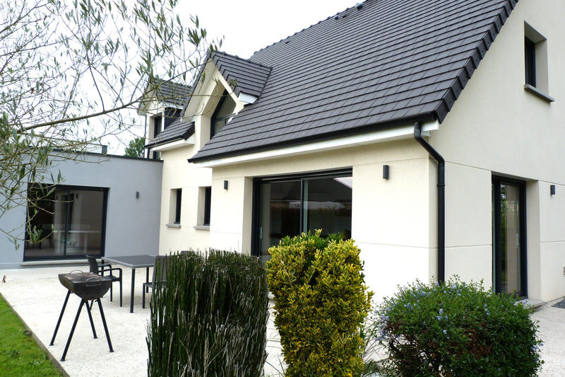 Maison - 201 m² - 9 pièces