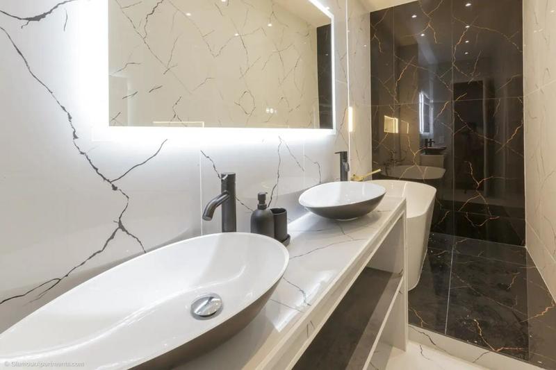 Appartement - 182 m² - 6 pièces