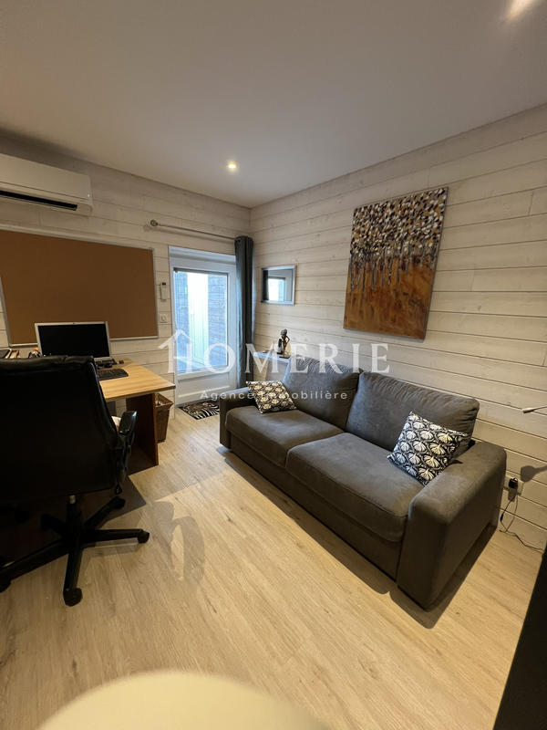 Maison - 232 m² - 7 pièces