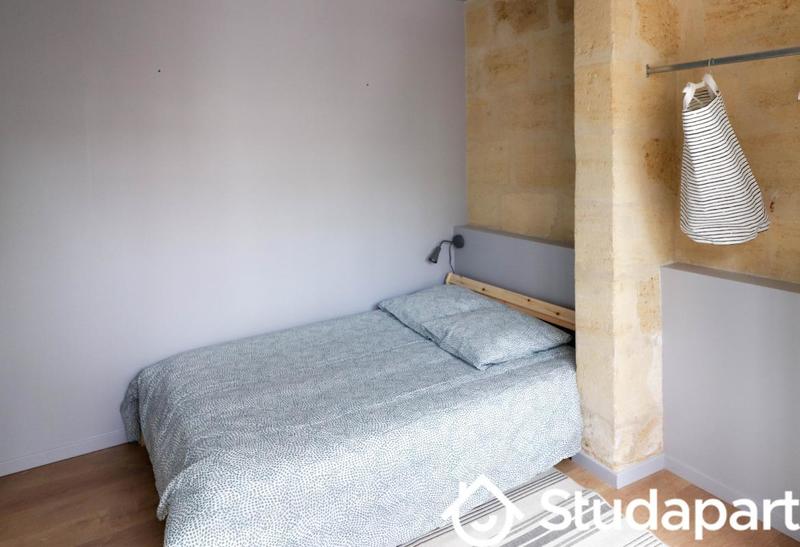 Chambre - 13 m² - 1 pièce