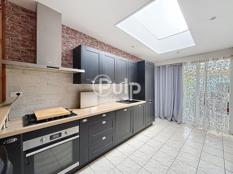 Maison - 100 m² - 5 pièces