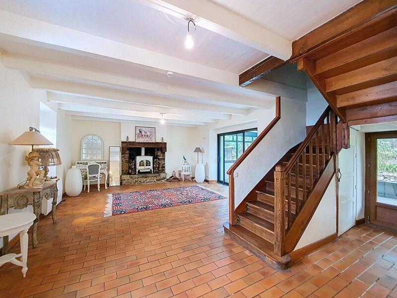 Maison en pierre - 162 m² - 5 pièces