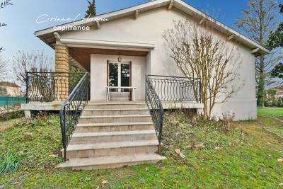 Maison - 137 m² - 5 pièces