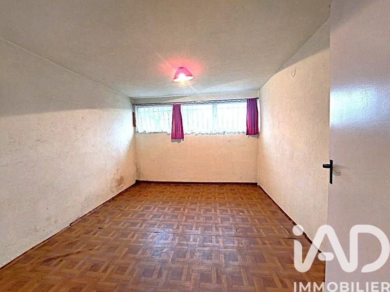 Maison - 99 m² - 5 pièces