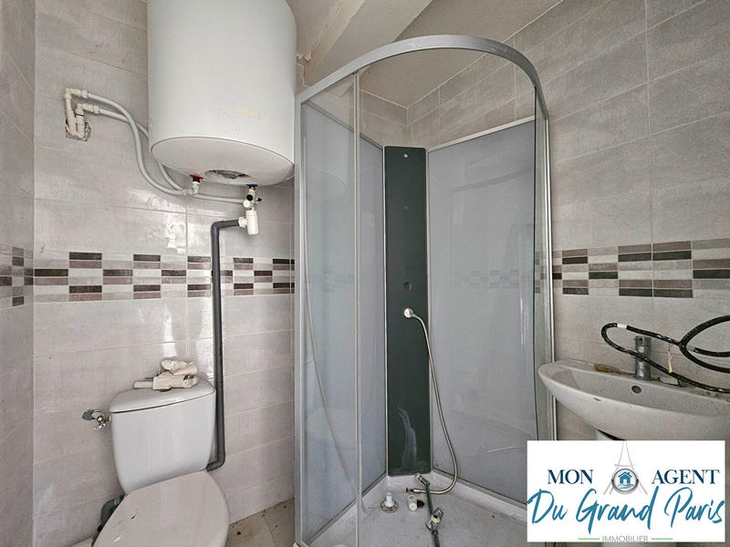 Local commercial - 120 m² - 4 pièces