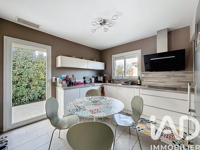 Maison - 110 m² - 4 pièces