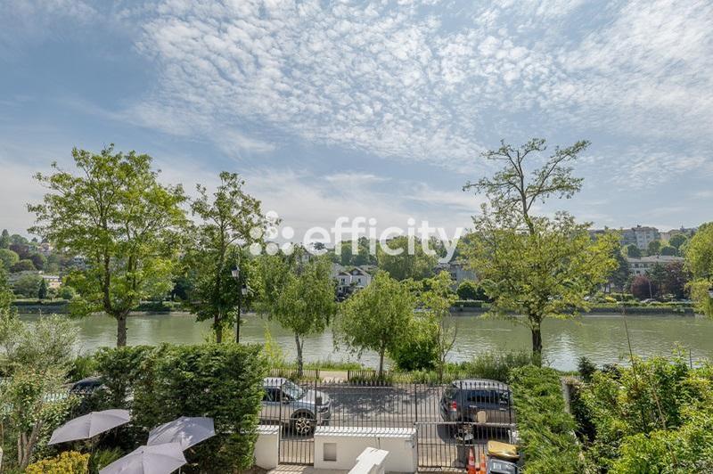 Maison - 179 m² - 6 pièces