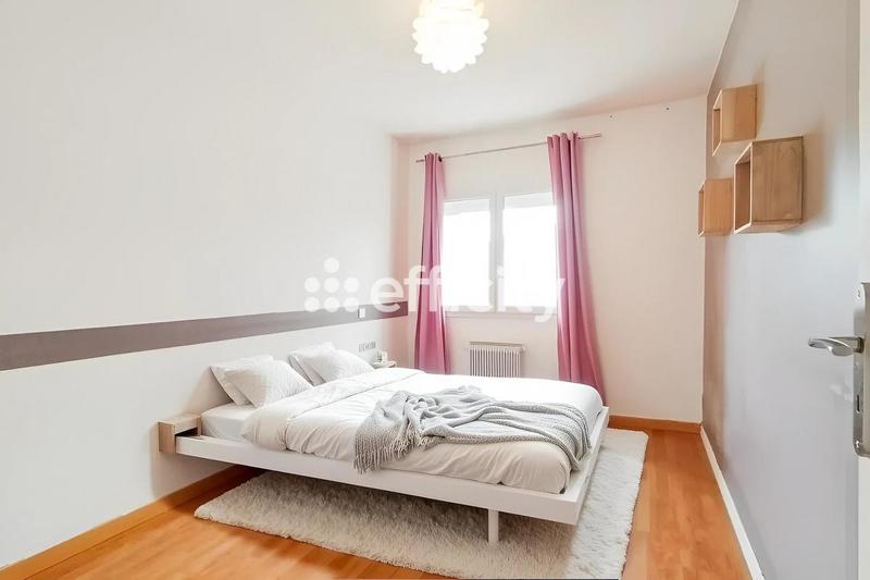 Maison - 142 m² - 7 pièces