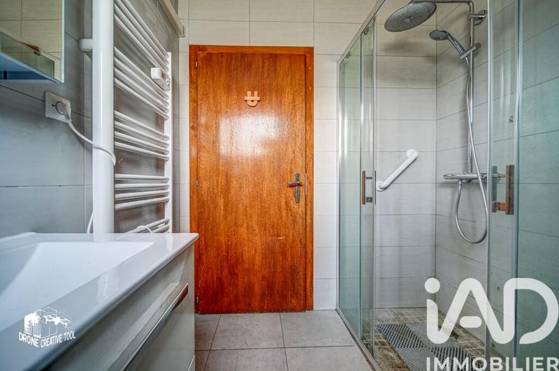 Maison - 111 m² - 7 pièces