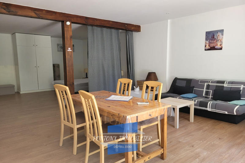 Appartement - 206 m² - 7 pièces