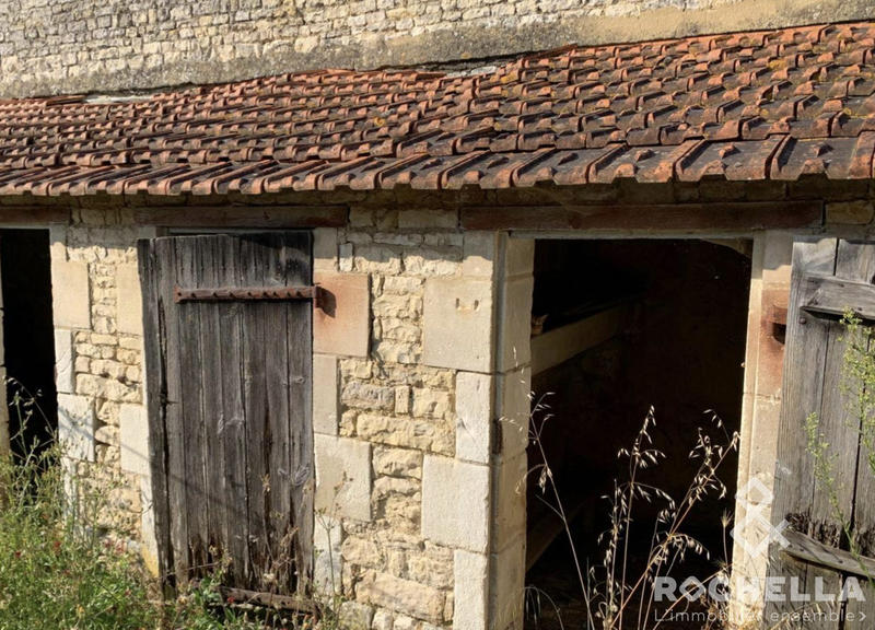 Maison - 277 m² - 1 pièce