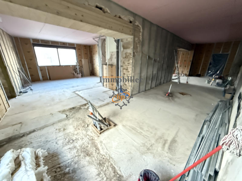 Local commercial - 110 m² - 1 pièce