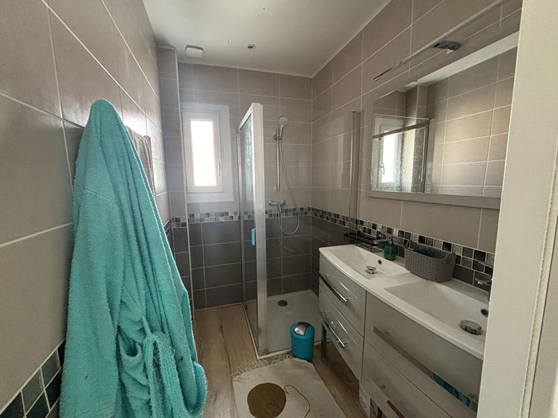 Maison - 102 m² - 4 pièces