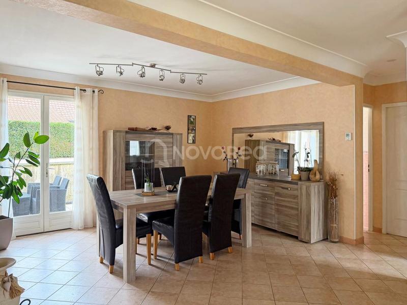 Maison - 140 m² - 6 pièces